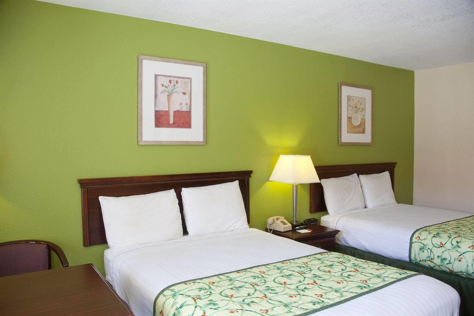 Days Inn By Wyndham Defuniak Springs Buitenkant foto