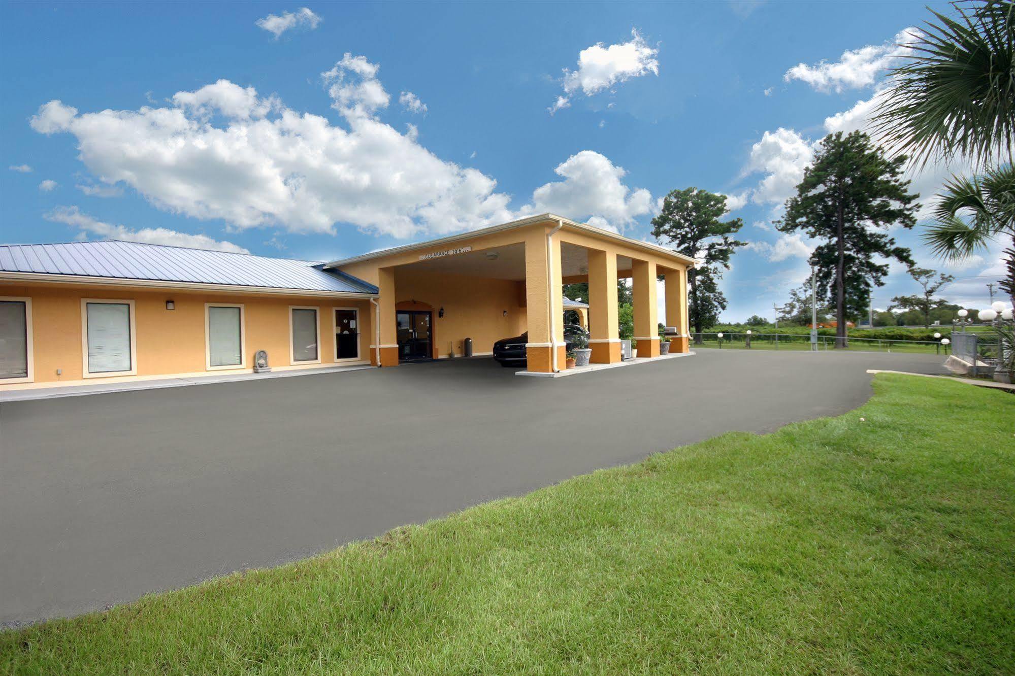 Days Inn By Wyndham Defuniak Springs Buitenkant foto